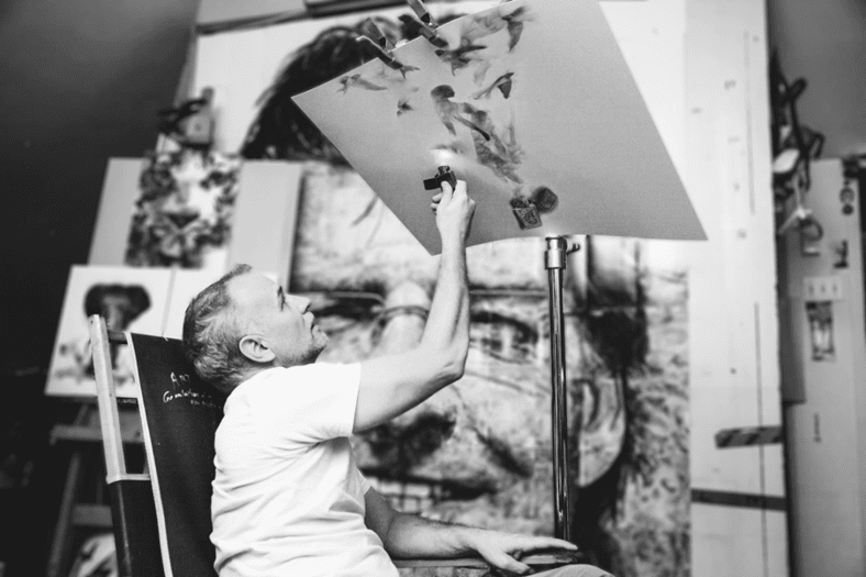 Painting With Fire: Artist Uses Flame of Zippo Lighter to Create Striking Art