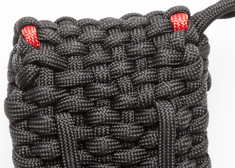 Black and Red Nylon Paracord Pouch Back - close up of paracord
